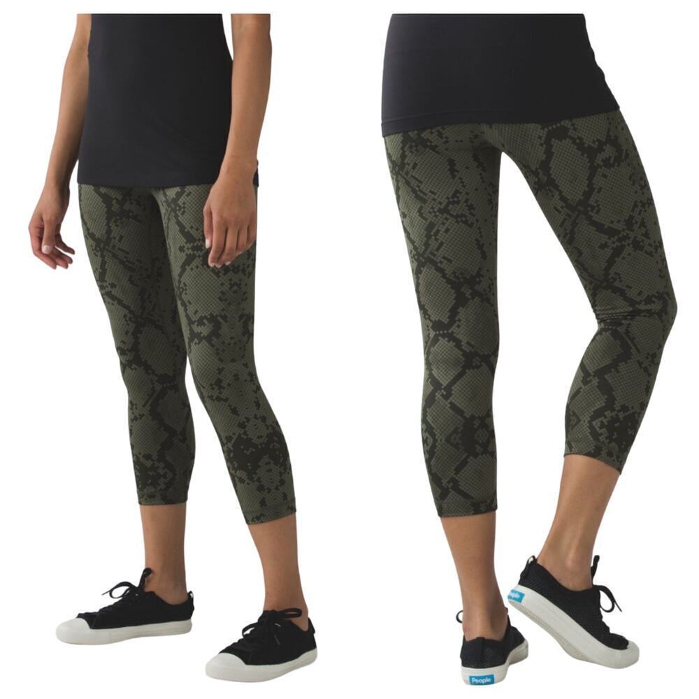 Lululemon Green Leggings Wunder Under Crop Mid Rise Ziggy Snake Fatigue Gator 8